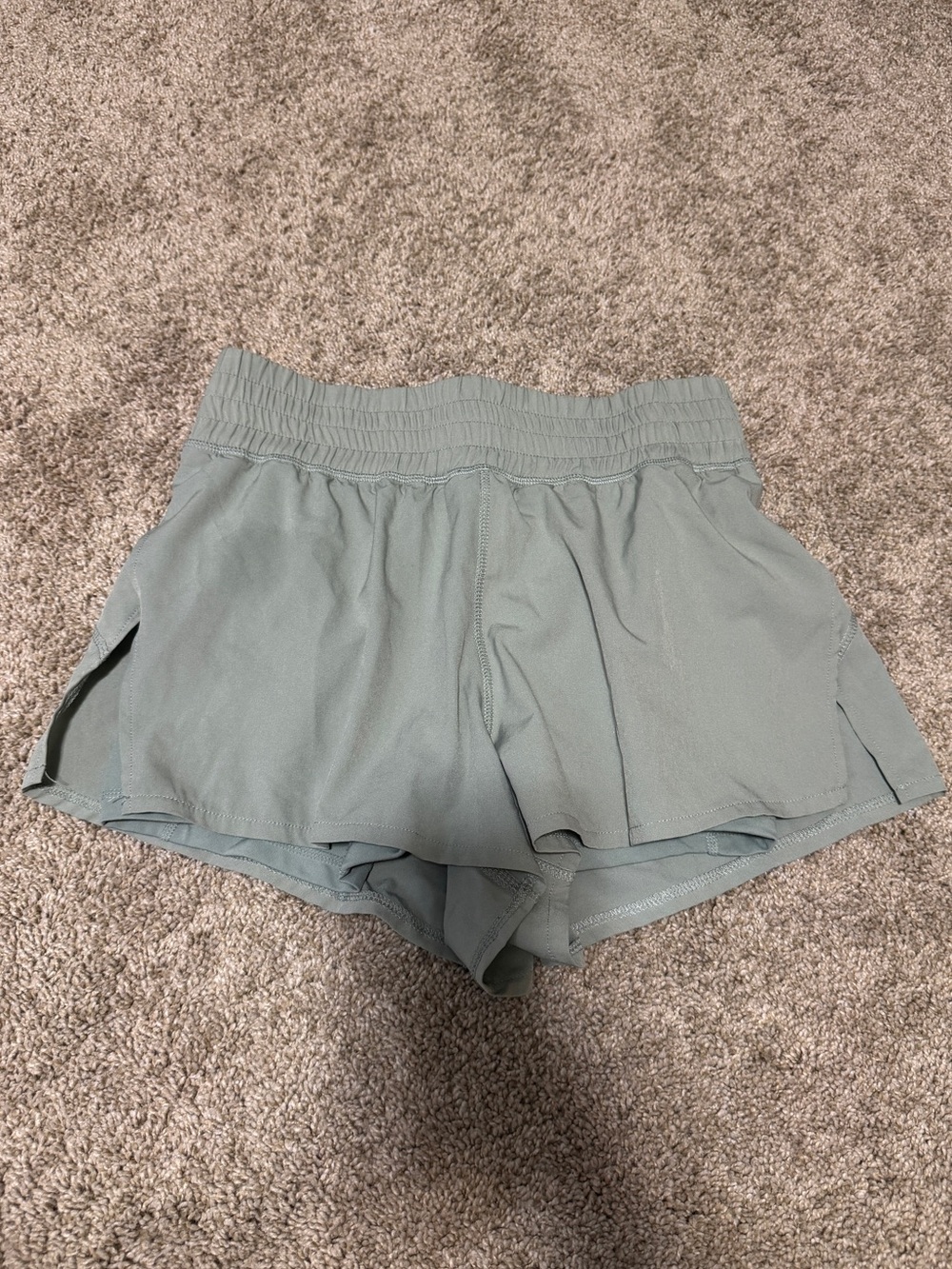 Small Women’s 90 Degree By Reflex Sage Green High-Waist Athletic Shorts